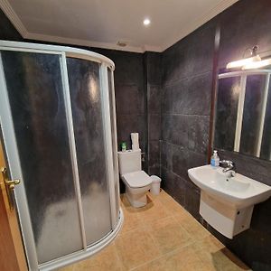 Habitación Económica con 2 Camas Individuales